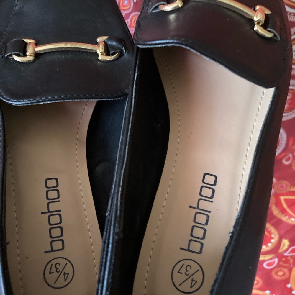 BLACK & GOLD LOAFERS - Picture 2 of 2